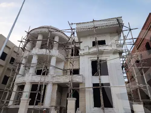 https://aqarmap.com.eg/ar/listing/5982209-for-rent-cairo-new-cairo-90th-street-northern-90th-street