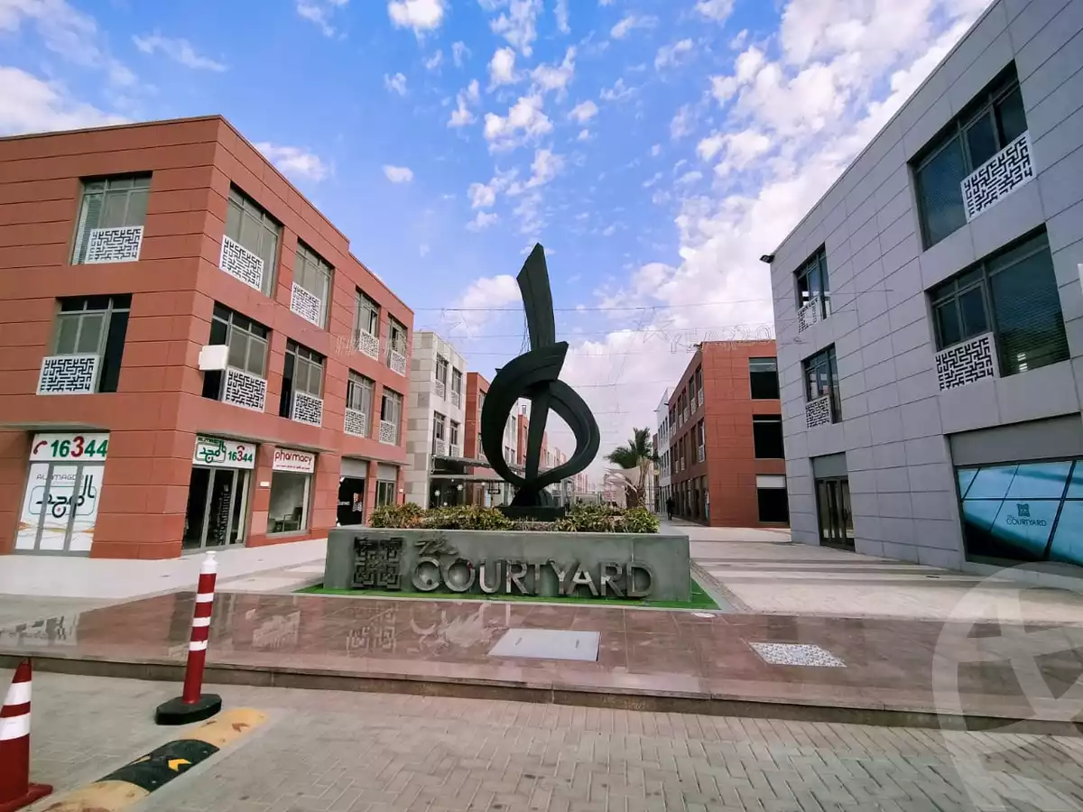https://aqarmap.com.eg/en/listing/5982741-for-rent-cairo-el-sheikh-zayed-city-compounds-the-courtyard-mall-dorra