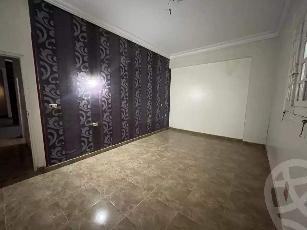 https://aqarmap.com.eg/ar/listing/5987387-for-rent-cairo-15th-of-may-mjwr-5-shr-mkrm-byd