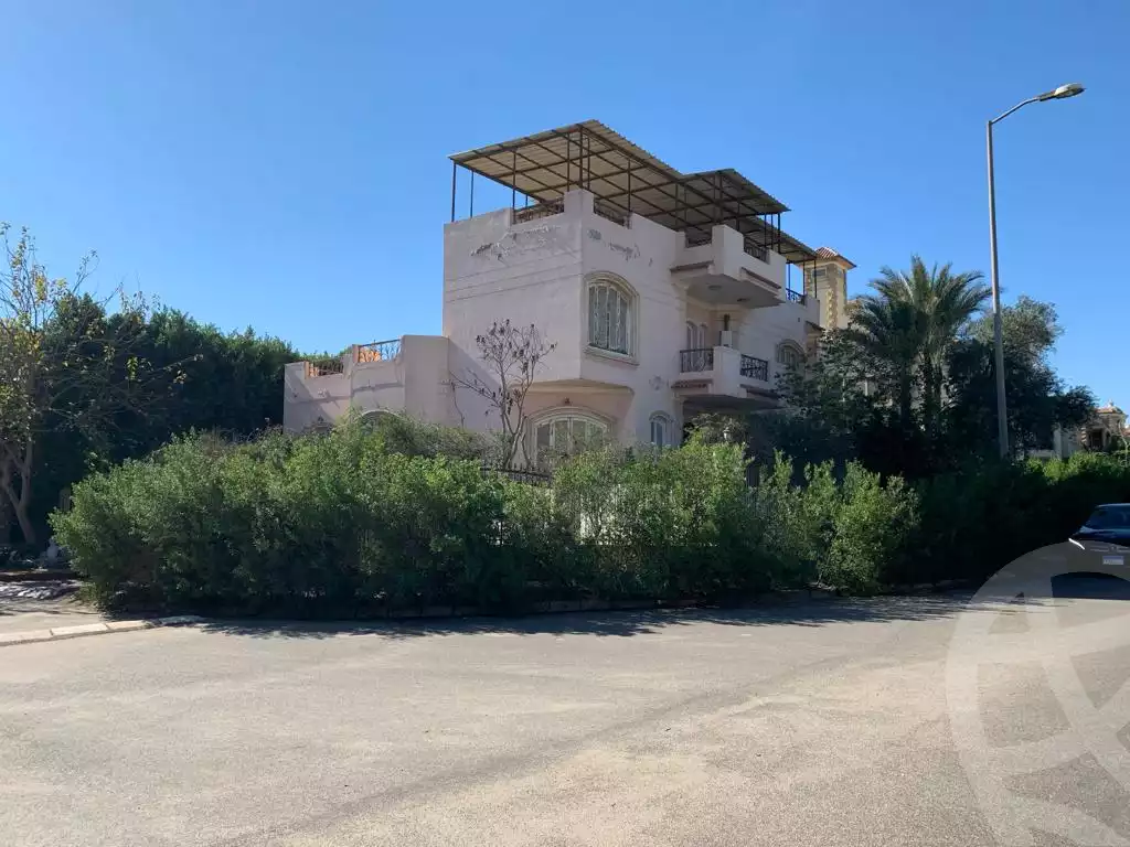 https://aqarmap.com.eg/en/listing/5988843-for-sale-cairo-el-sheikh-zayed-city-compounds-el-yasmeen-compound