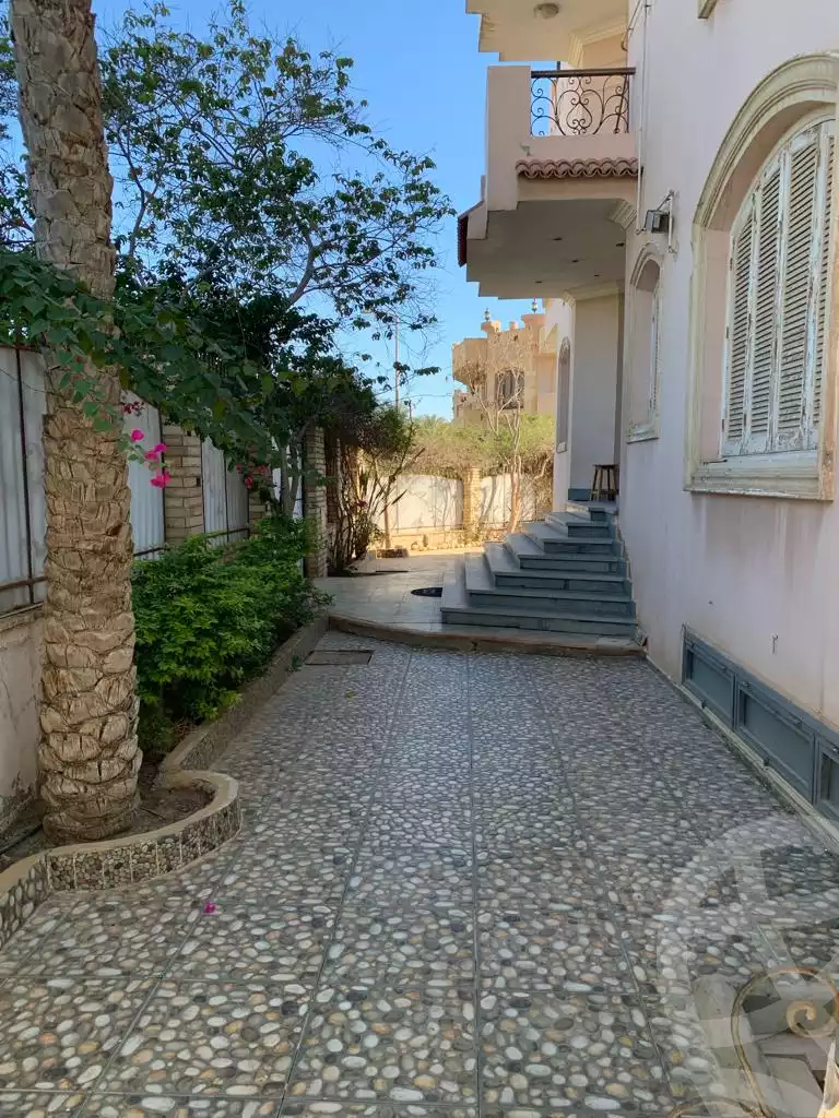 https://aqarmap.com.eg/en/listing/5988843-for-sale-cairo-el-sheikh-zayed-city-compounds-el-yasmeen-compound