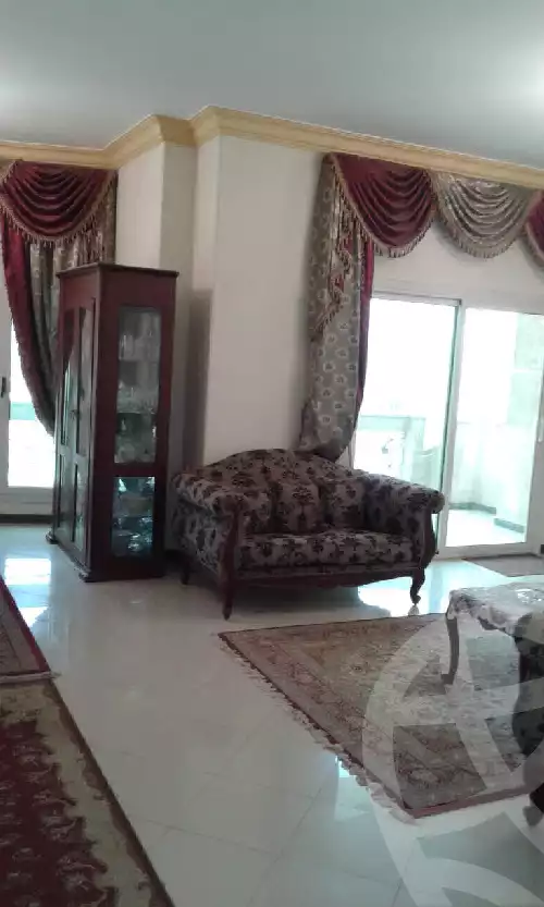 https://aqarmap.com.eg/en/listing/5989205-for-sale-cairo-new-cairo-el-ahyaa-first-neighborhood-street-1