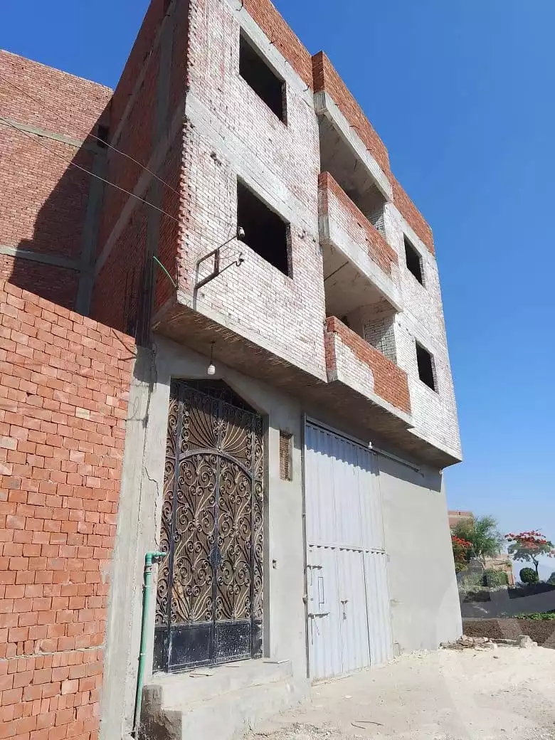 https://aqarmap.com.eg/en/listing/5989427-for-sale-qalyubia-shbeen-el-qanater-shbeen-el-qanater-city