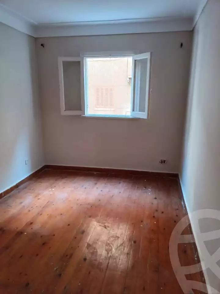https://aqarmap.com.eg/ar/listing/5989861-for-sale-alexandria-zezenia-ibrahim-el-attar-st