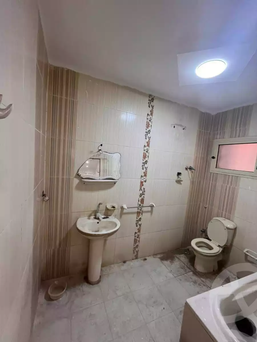 https://aqarmap.com.eg/ar/listing/5993262-for-sale-alexandria-l-jmy-lbytsh-al-samalehy-1-st