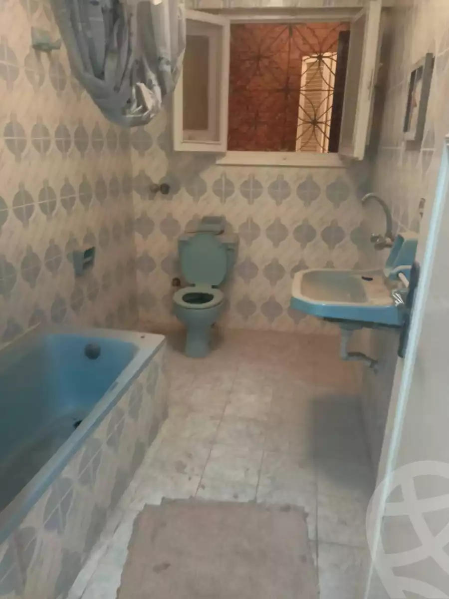 https://aqarmap.com.eg/en/listing/5993573-for-sale-alexandria-l-jmy-lbytsh-el-saleheen-mosque-st