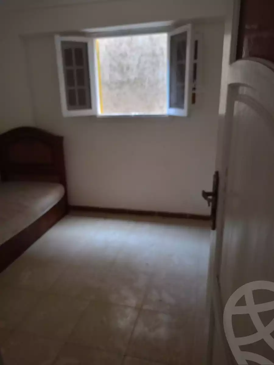 https://aqarmap.com.eg/ar/listing/5995450-for-sale-alexandria-l-jmy-lbytsh-el-zohour-st