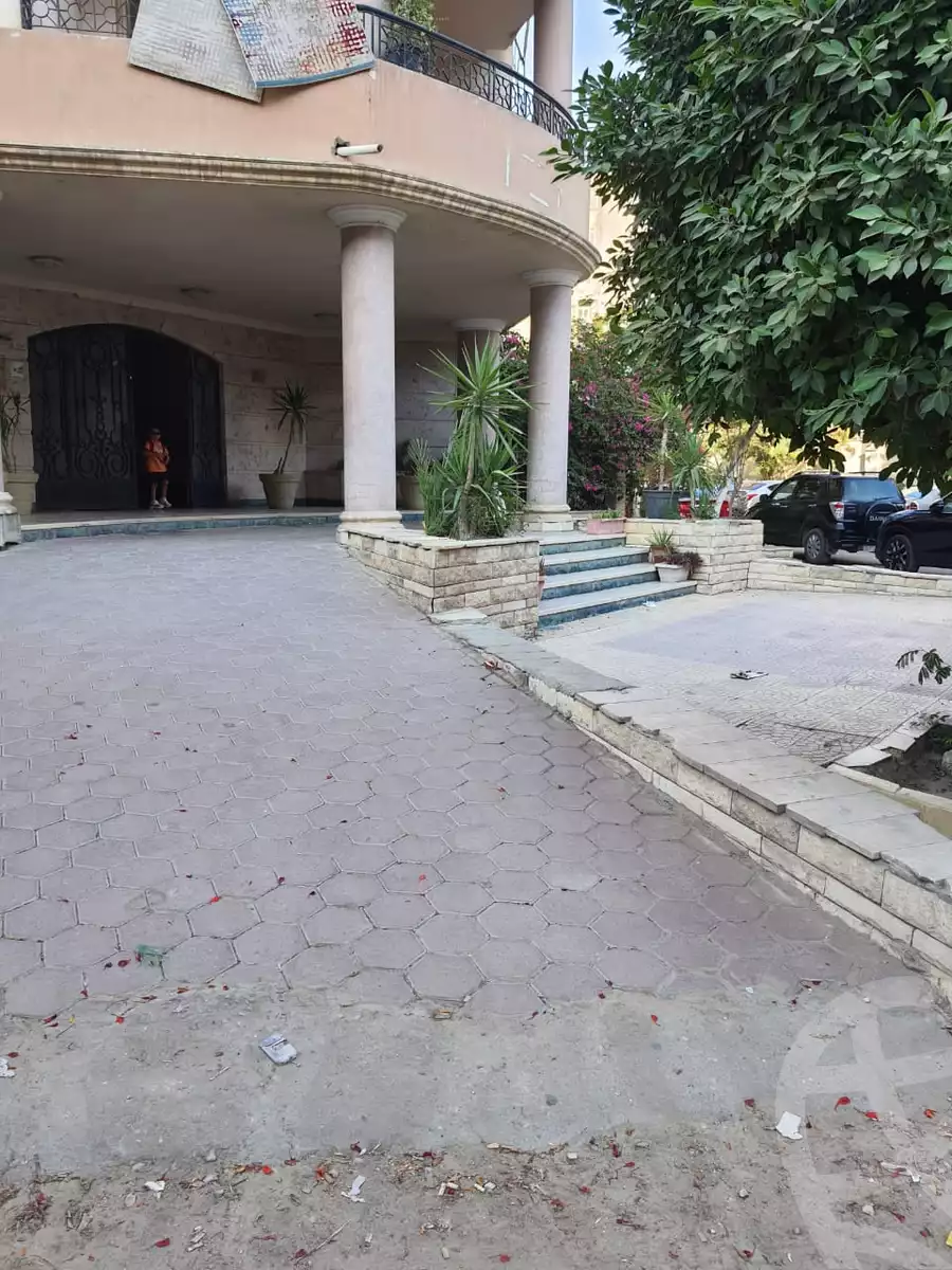 https://aqarmap.com.eg/en/listing/5990145-for-sale-cairo-mokattam-lhdb-l-ly-shr-krym-bnwn