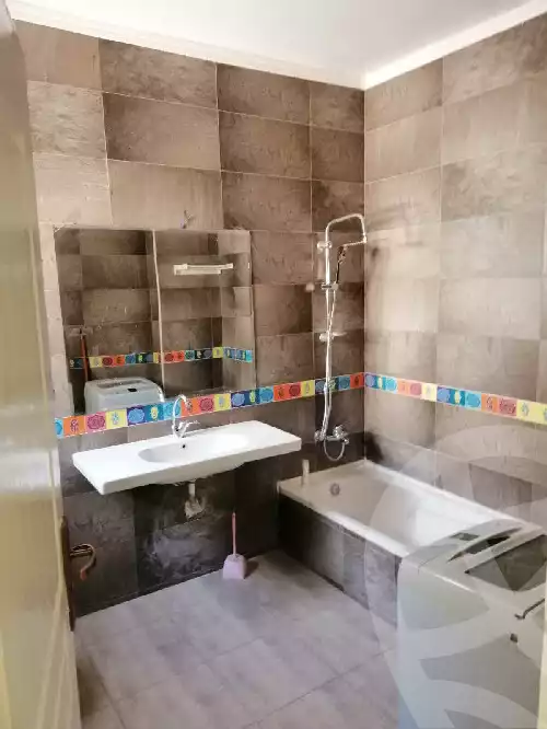 https://aqarmap.com.eg/en/listing/5998418-for-sale-cairo-new-cairo-el-narges-el-narges-1-hassan-ahmed-kamel-st
