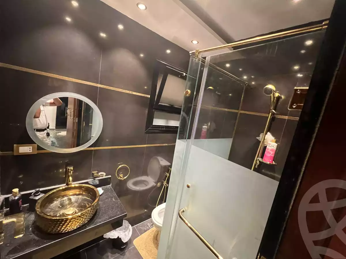 https://aqarmap.com.eg/en/listing/5999296-for-sale-cairo-el-sheikh-zayed-city-compounds-kmbwnd-ljwmn