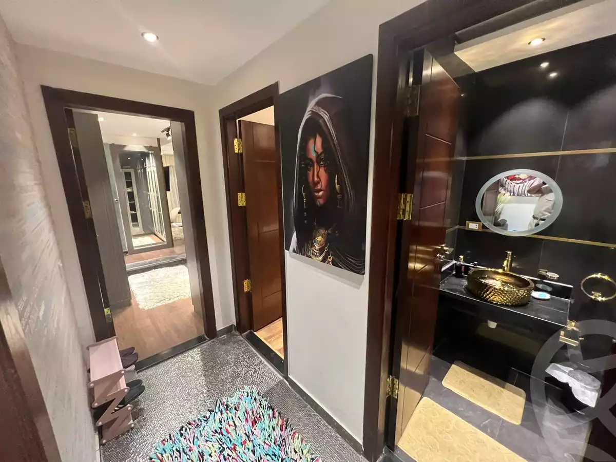 https://aqarmap.com.eg/en/listing/5999296-for-sale-cairo-el-sheikh-zayed-city-compounds-kmbwnd-ljwmn