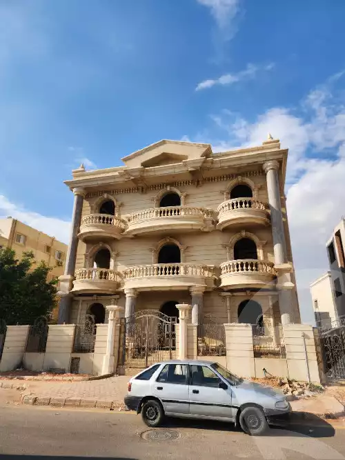 https://aqarmap.com.eg/en/listing/5999498-for-sale-cairo-new-cairo-el-yassamin-el-yasmeen-8