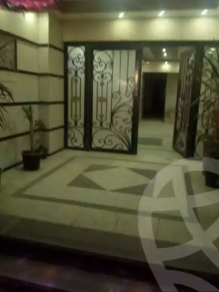 https://aqarmap.com.eg/en/listing/6000058-for-sale-cairo-mokattam-compounds-kmbwnd-jwldn-jyts