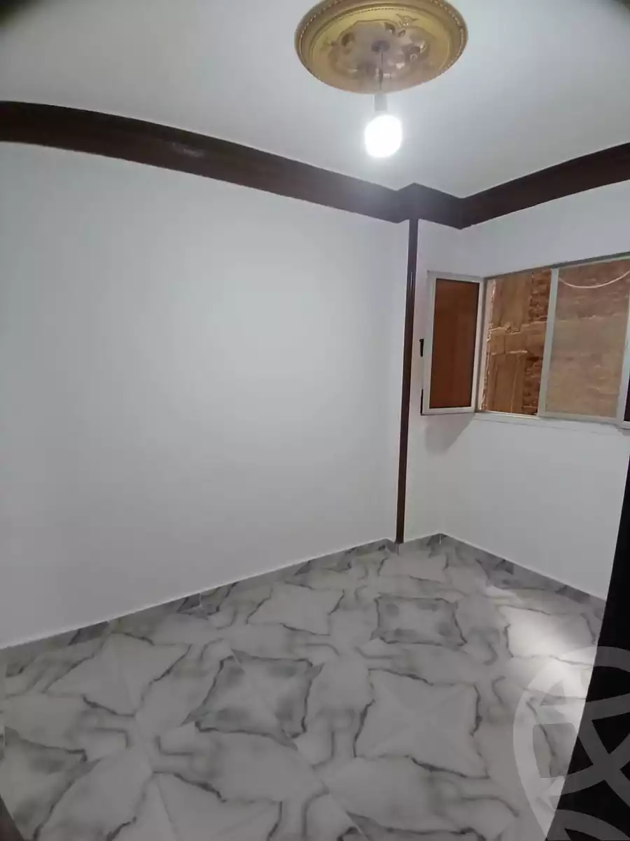 https://aqarmap.com.eg/en/listing/6001868-for-rent-alexandria-bahray-el-anfoshy-saqr-basha-st