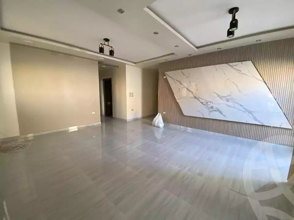 https://aqarmap.com.eg/en/listing/6002609-for-rent-cairo-mokattam-el-hadabah-el-wosta-el-mantaqa-el-olaa