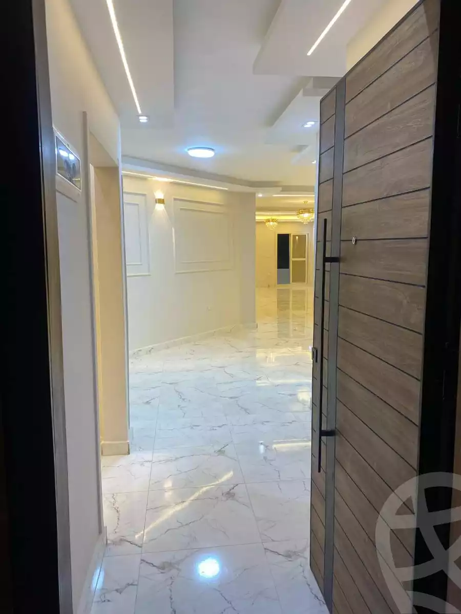 https://aqarmap.com.eg/en/listing/6005115-for-sale-cairo-helwan-helwan-el-sharkeya-borhan-st