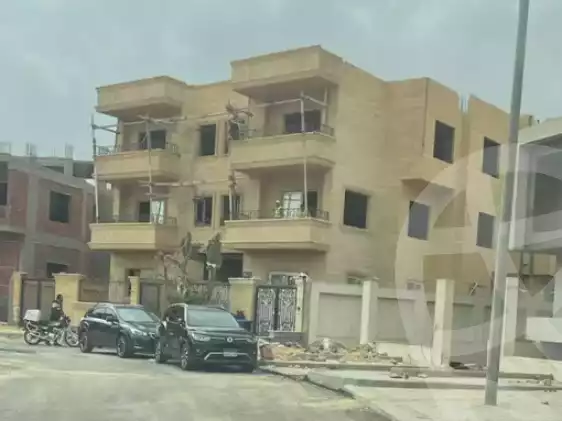 https://aqarmap.com.eg/en/listing/5902426-for-sale-cairo-new-cairo-gharb-el-golf-alaa-elsaadany-st