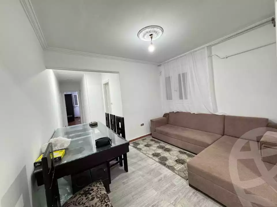 https://aqarmap.com.eg/en/listing/6005976-for-rent-alexandria-zezenia-ibrahim-el-attar-st