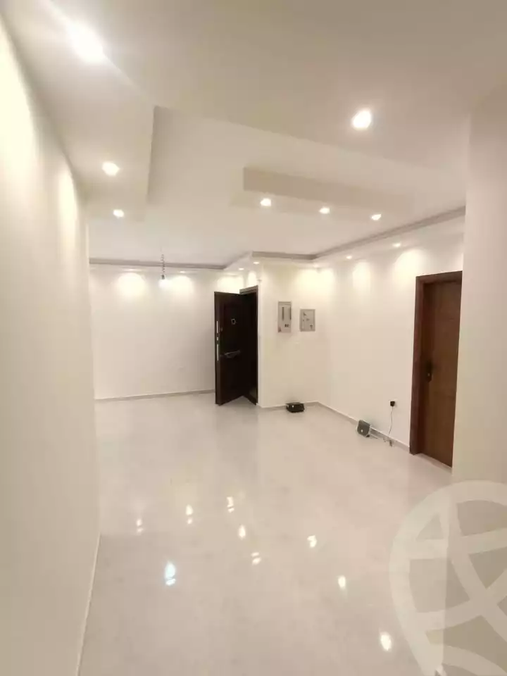 https://aqarmap.com.eg/en/listing/6006880-for-rent-cairo-mokattam-el-hadabah-el-wosta-compounds