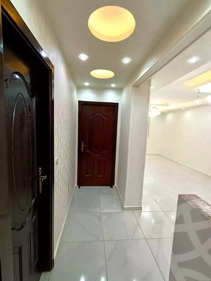 https://aqarmap.com.eg/ar/listing/6006900-for-sale-cairo-hadayek-el-ahram-area-f