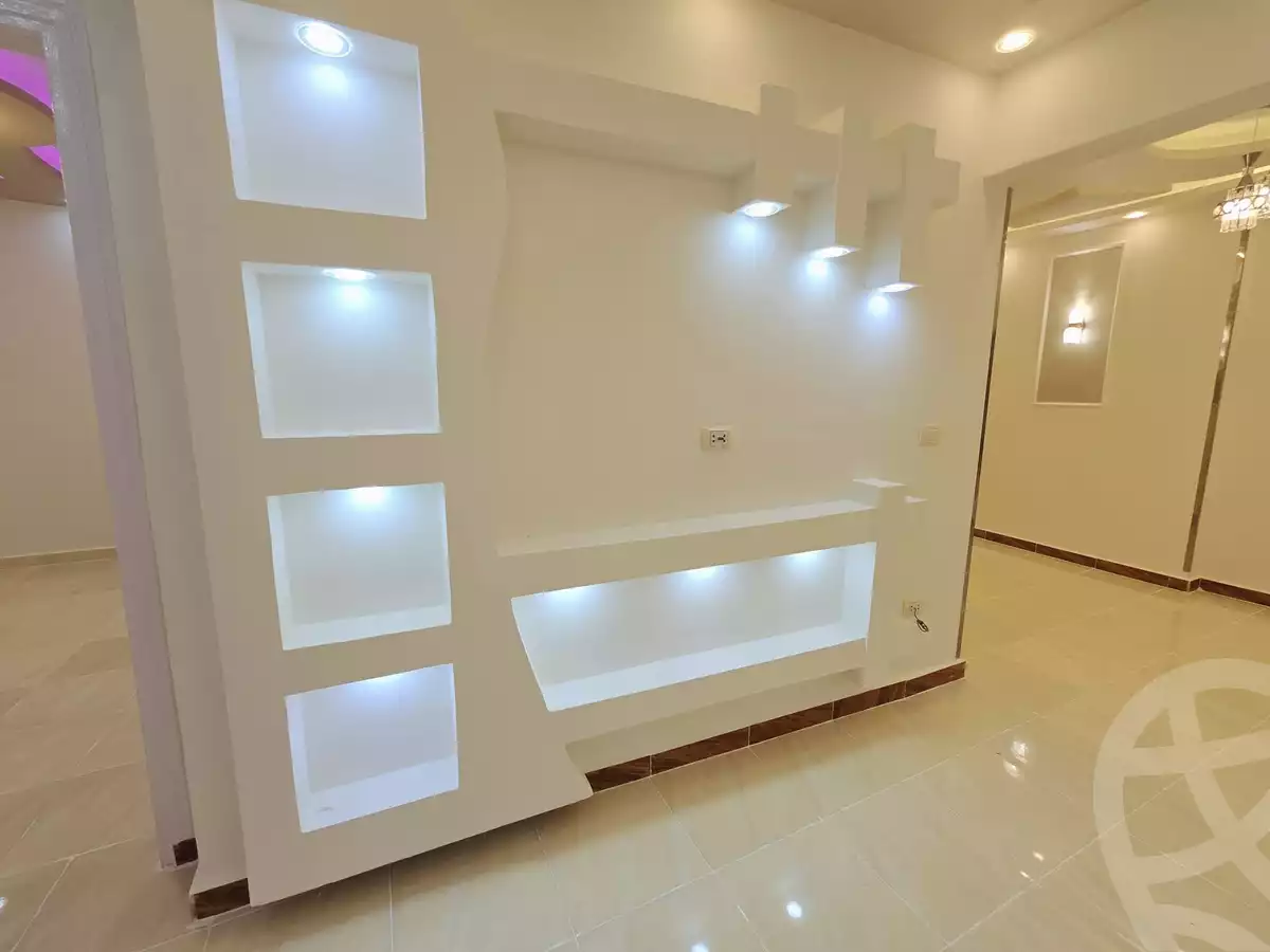 https://aqarmap.com.eg/en/listing/6007678-for-sale-alexandria-l-jmy-shataa-el-nakheel-street-47