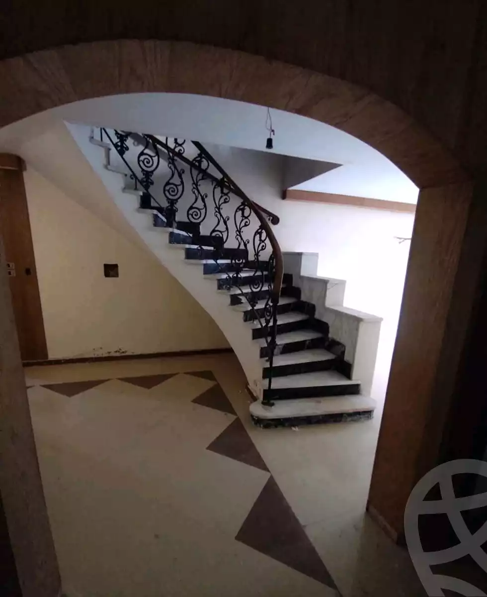 https://aqarmap.com.eg/ar/listing/6011332-for-sale-alexandria-l-jmy-lbytsh-el-hanafeya-st