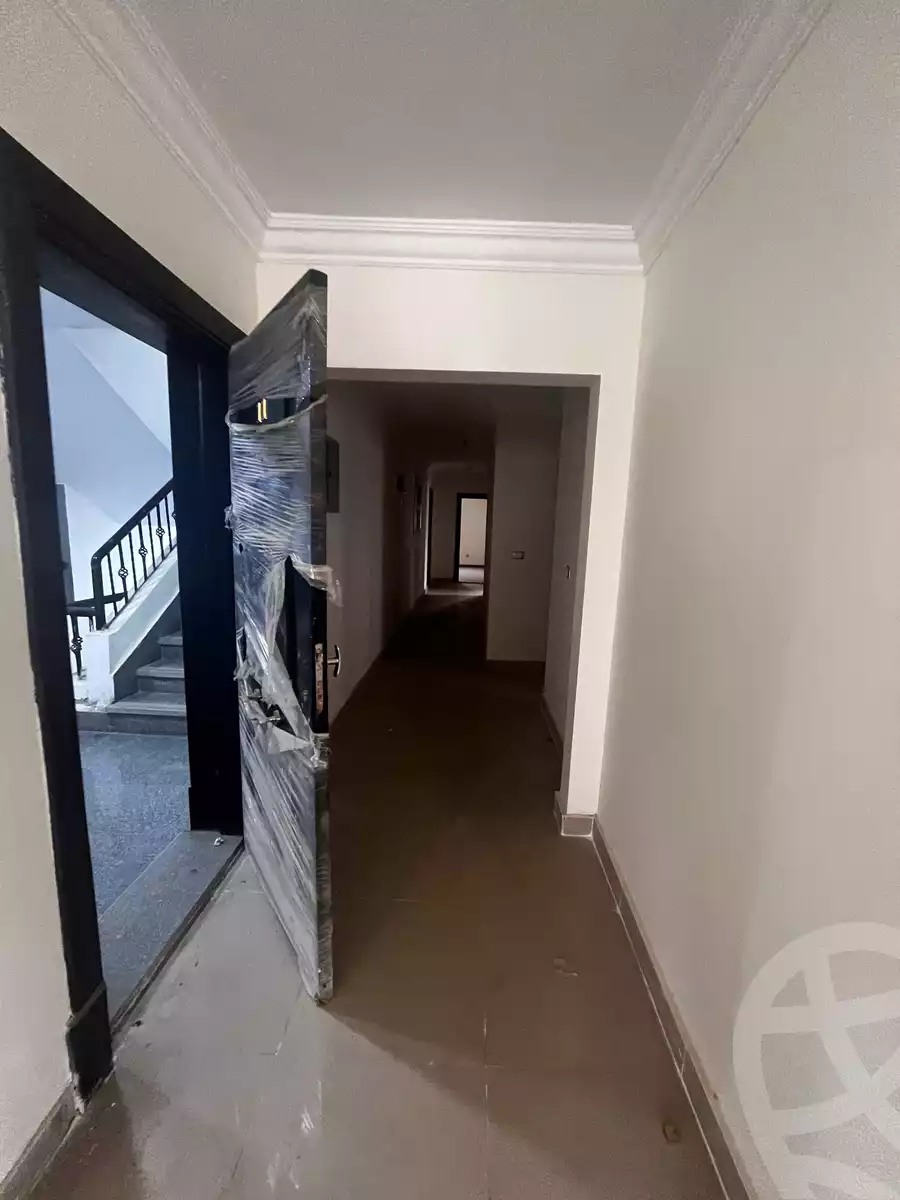 https://aqarmap.com.eg/en/listing/6016523-for-sale-cairo-new-cairo-compounds-jyd