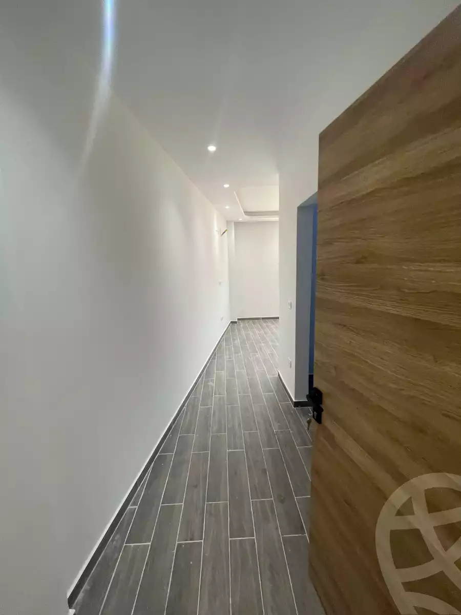 https://aqarmap.com.eg/ar/listing/6016467-for-rent-cairo-new-cairo-south-investors-mohammed-nagib-axis-st