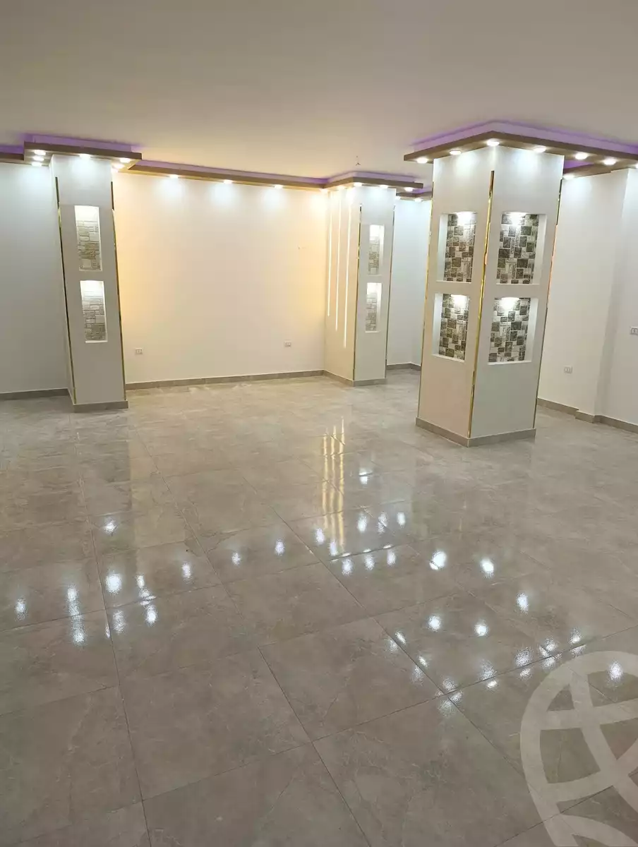 https://aqarmap.com.eg/en/listing/6016588-for-sale-cairo-helwan-hadayek-helwan-nile-corniche-st