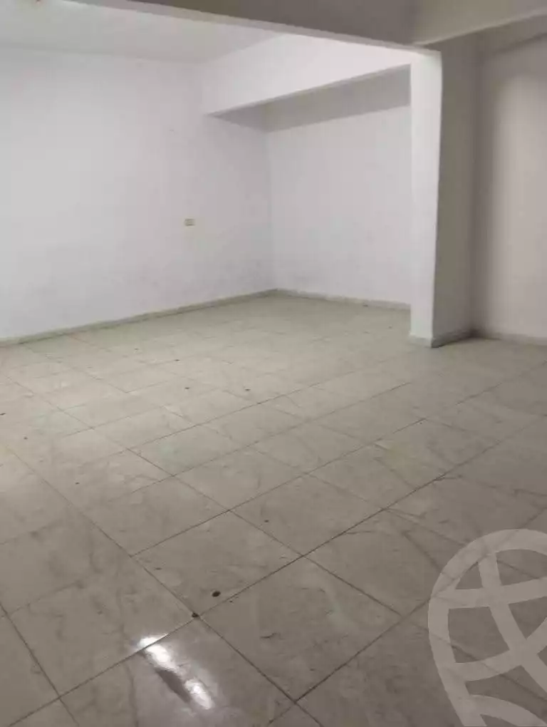 https://aqarmap.com.eg/ar/listing/6016905-for-rent-cairo-mokattam-lhdb-l-ly