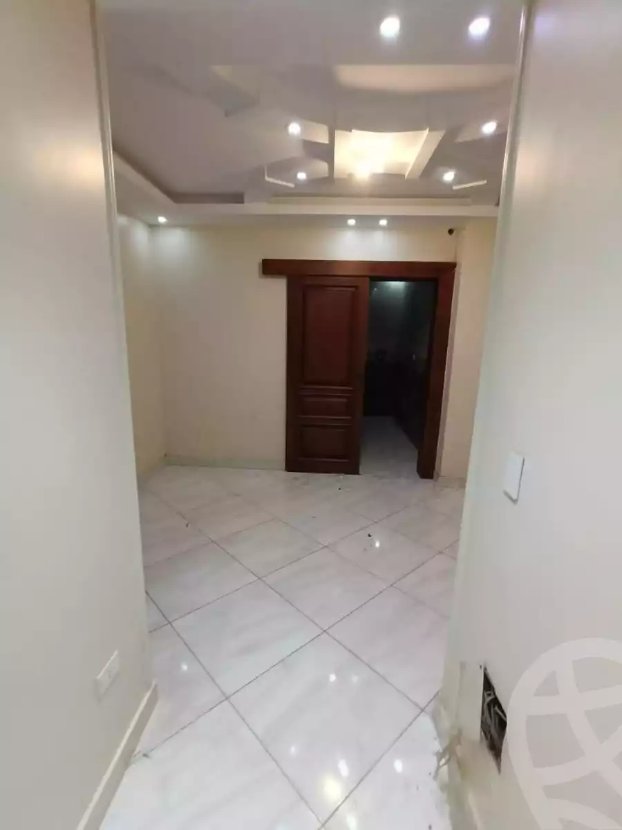 https://aqarmap.com.eg/en/listing/6018673-for-rent-cairo-mokattam-el-hadabah-el-wosta