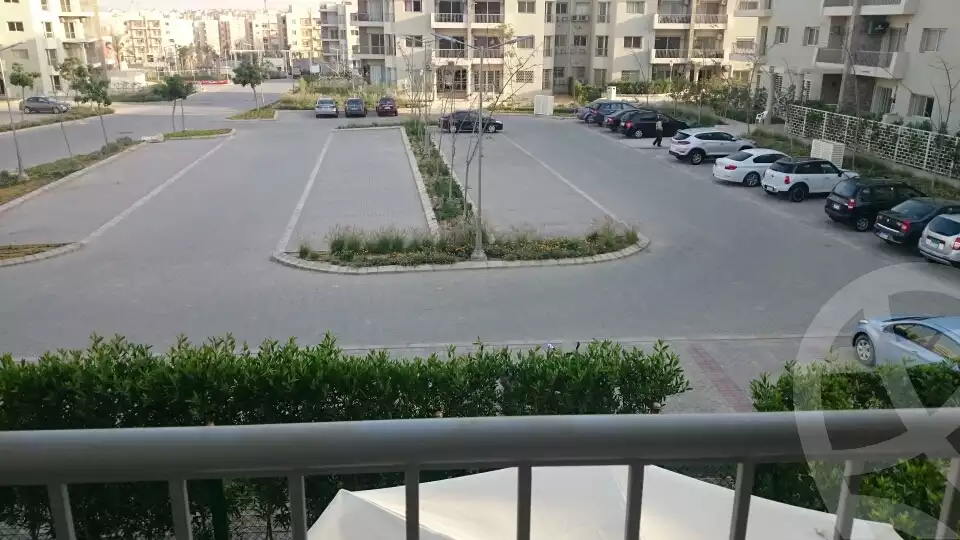 https://aqarmap.com.eg/en/listing/6020462-for-rent-cairo-el-sheikh-zayed-city-compounds-dh-drys