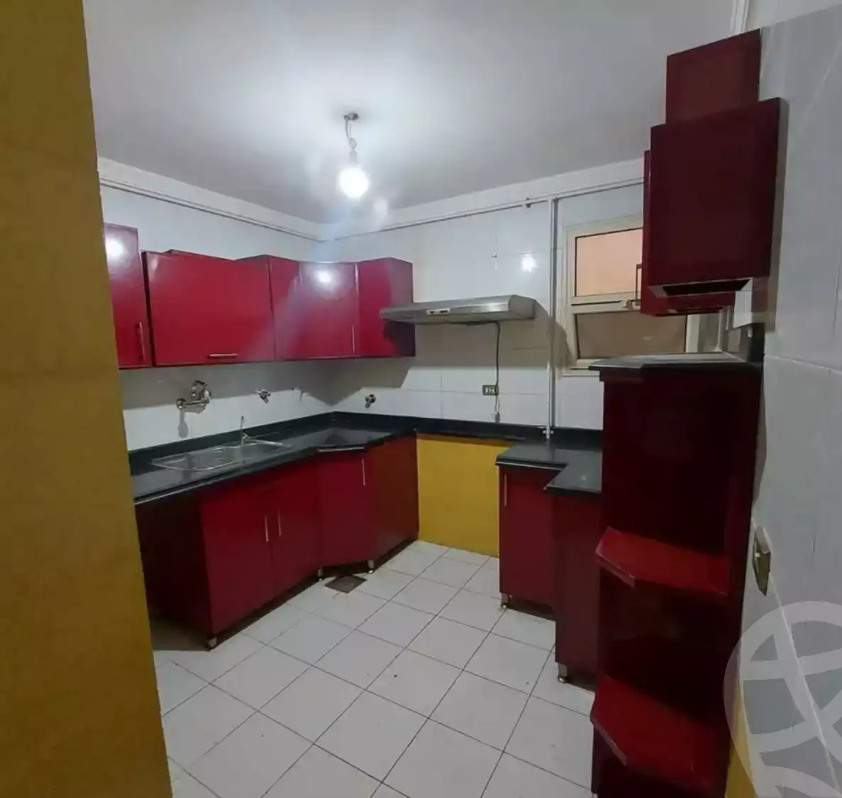 https://aqarmap.com.eg/ar/listing/6020703-for-rent-alexandria-ganaklis-el-arwam-church-st