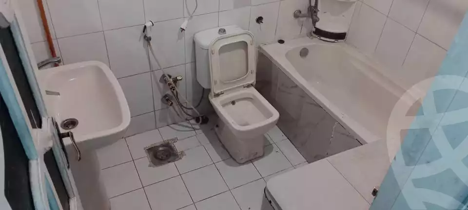 https://aqarmap.com.eg/ar/listing/6021184-for-sale-alexandria-miami-khld-bn-lwlyd