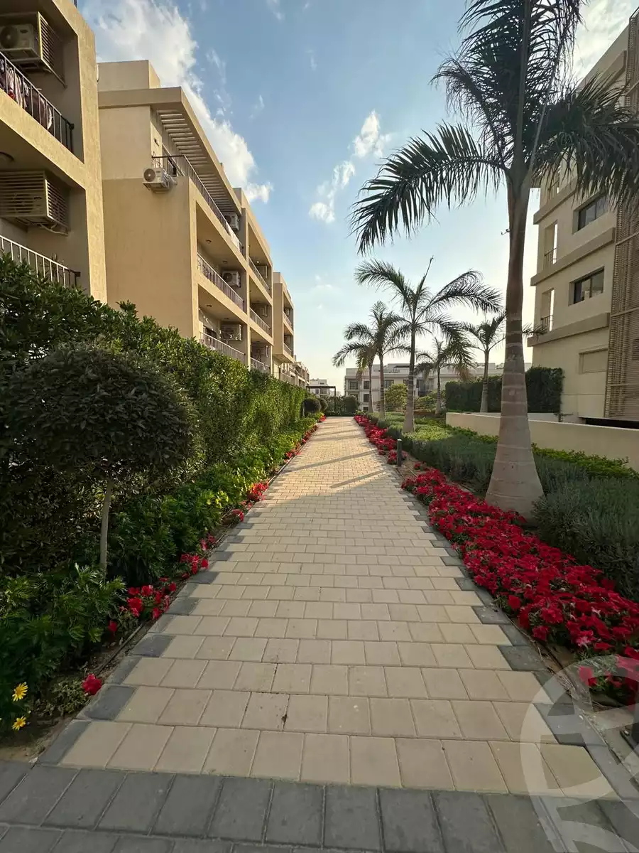 https://aqarmap.com.eg/en/listing/6022278-for-sale-cairo-new-cairo-compounds-fifth-square