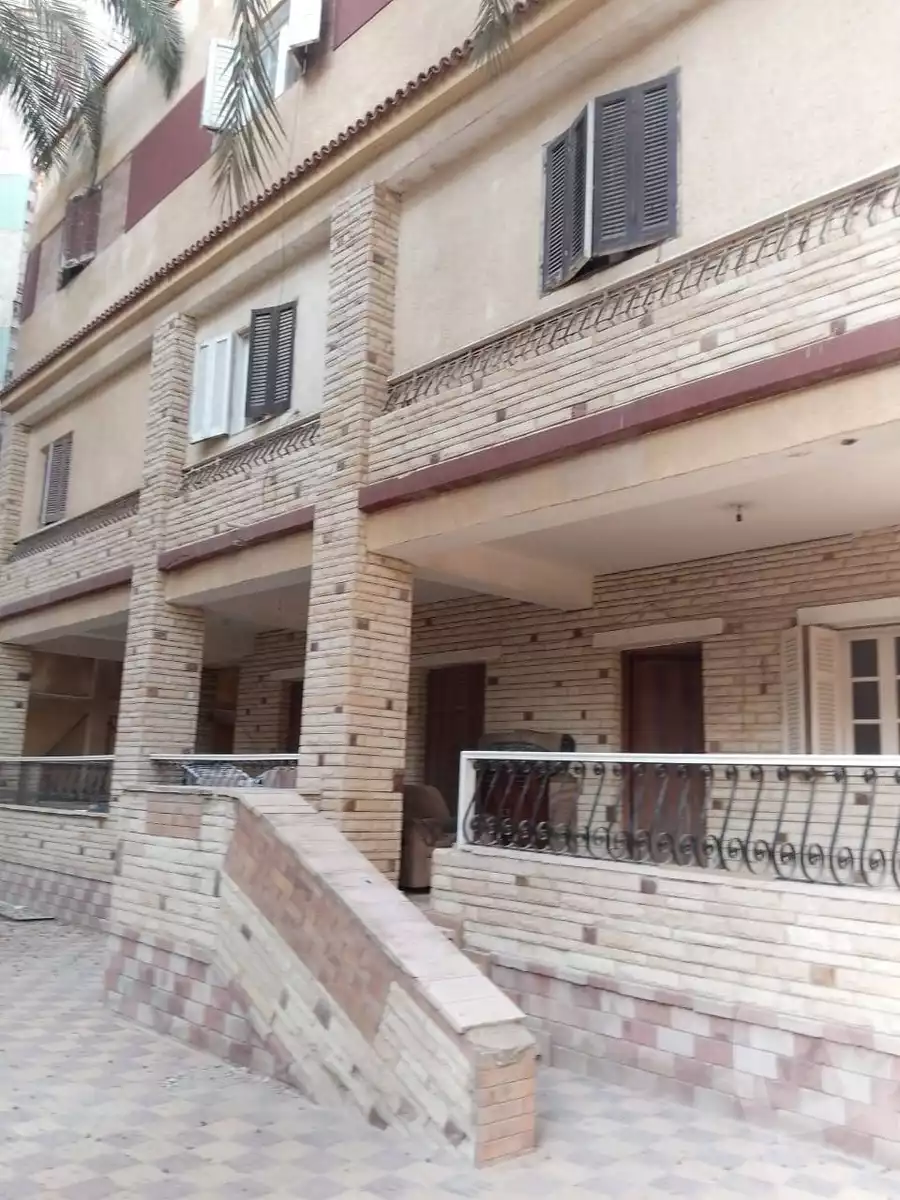 https://aqarmap.com.eg/en/listing/6023291-for-sale-alexandria-l-jmy-el-hanouvel-el-warsha-st