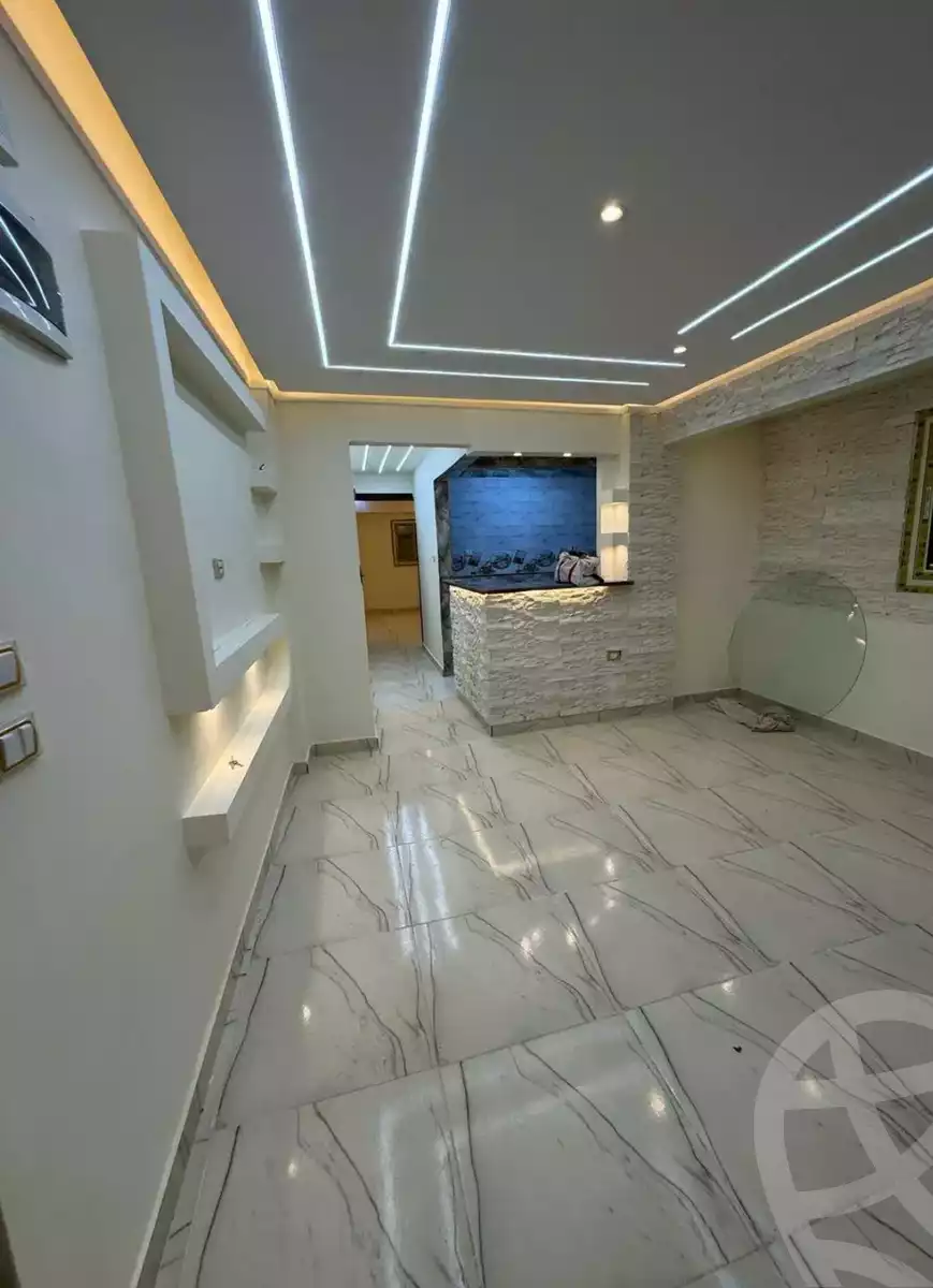 https://aqarmap.com.eg/ar/listing/6025087-for-sale-alexandria-miami-khld-bn-lwlyd