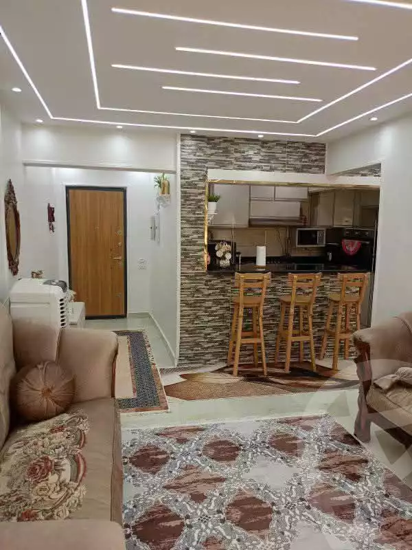 https://aqarmap.com.eg/ar/listing/6026339-for-sale-cairo-el-haram-shareaa-khatem-el-morsalen