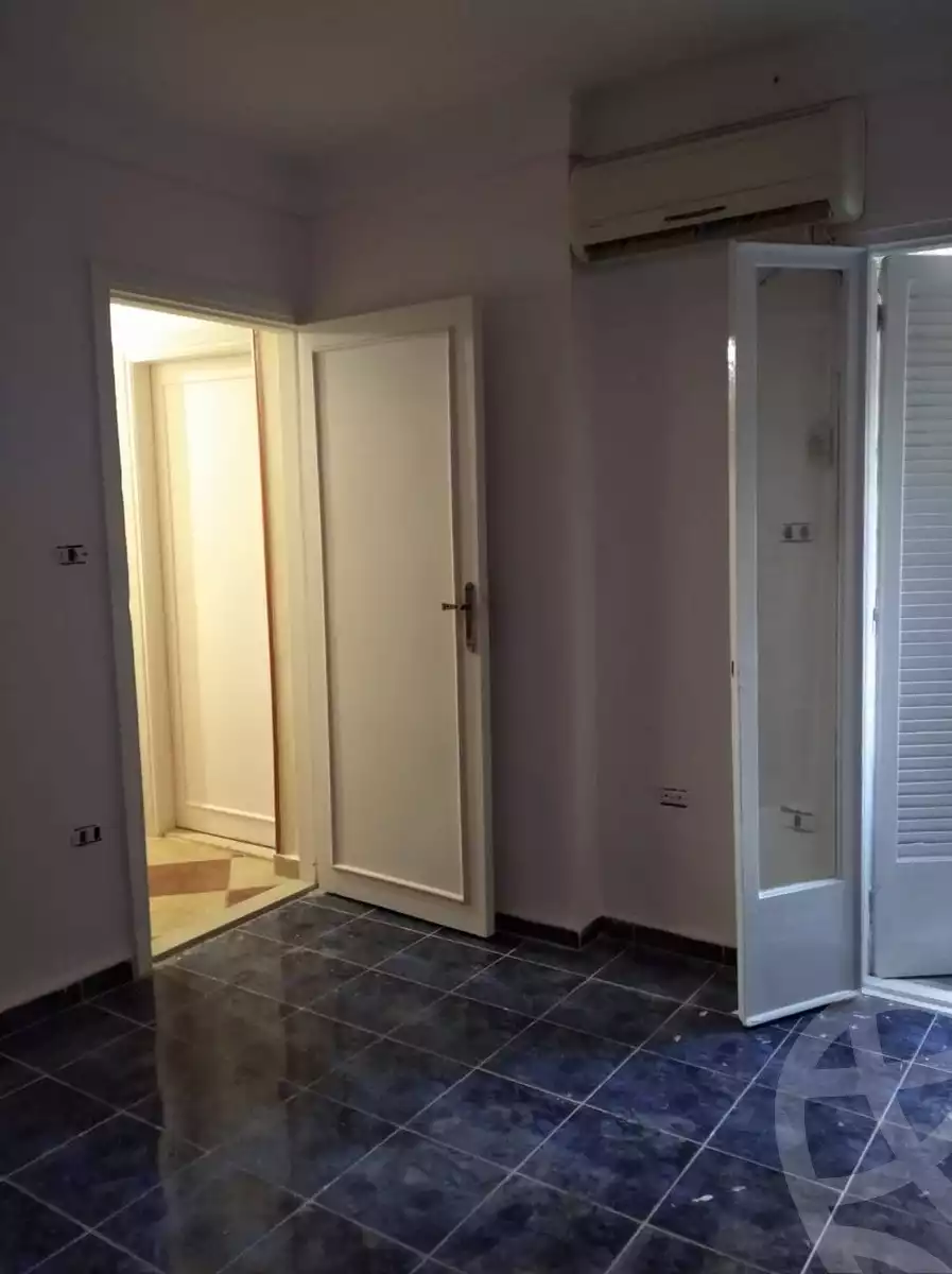 https://aqarmap.com.eg/en/listing/6027204-for-sale-alexandria-lsywf-gamila-abu-herid-st