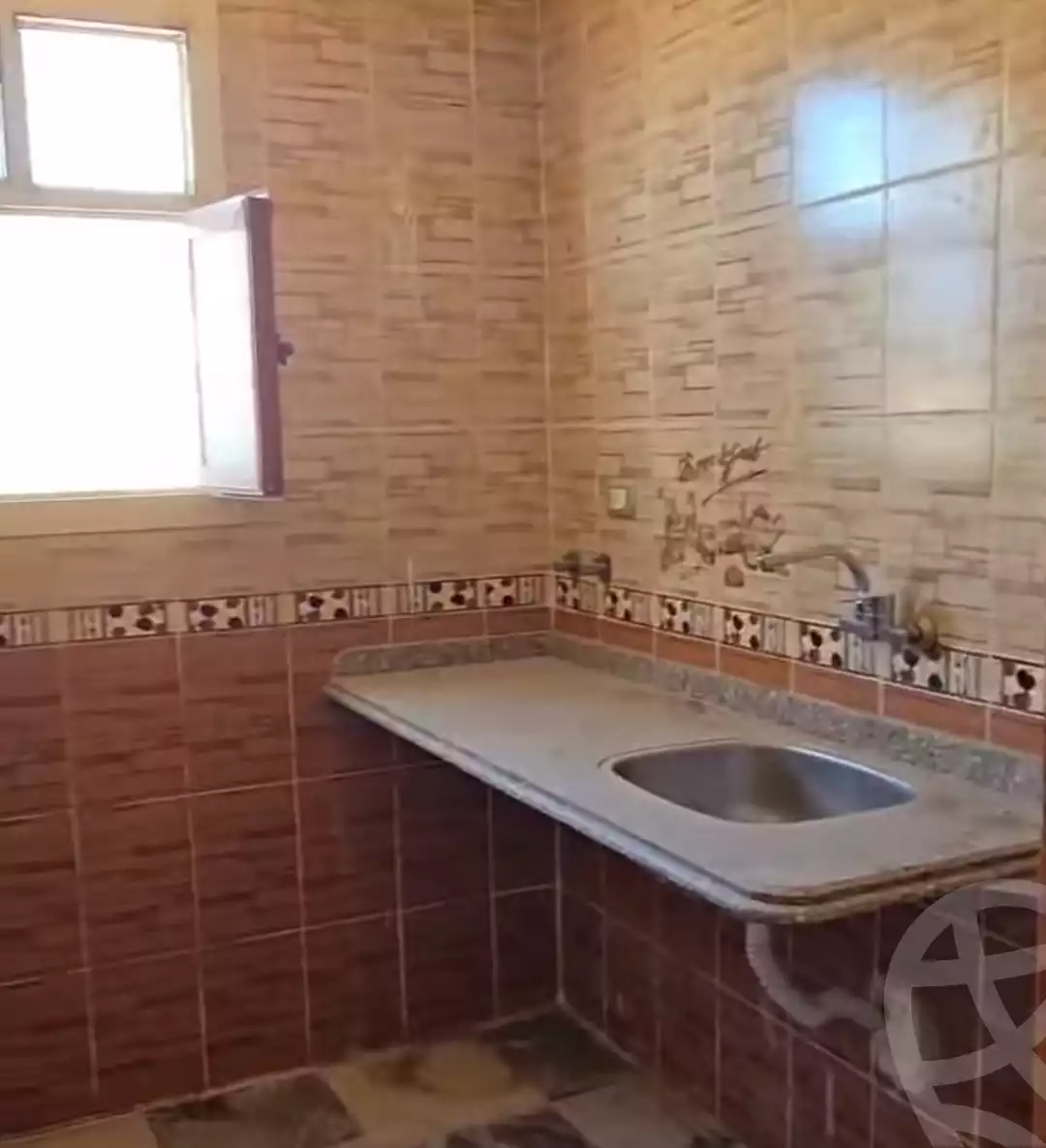 https://aqarmap.com.eg/en/listing/6027992-for-sale-alexandria-l-jmy-el-hanouvel-al-haded-we-al-soulb-st