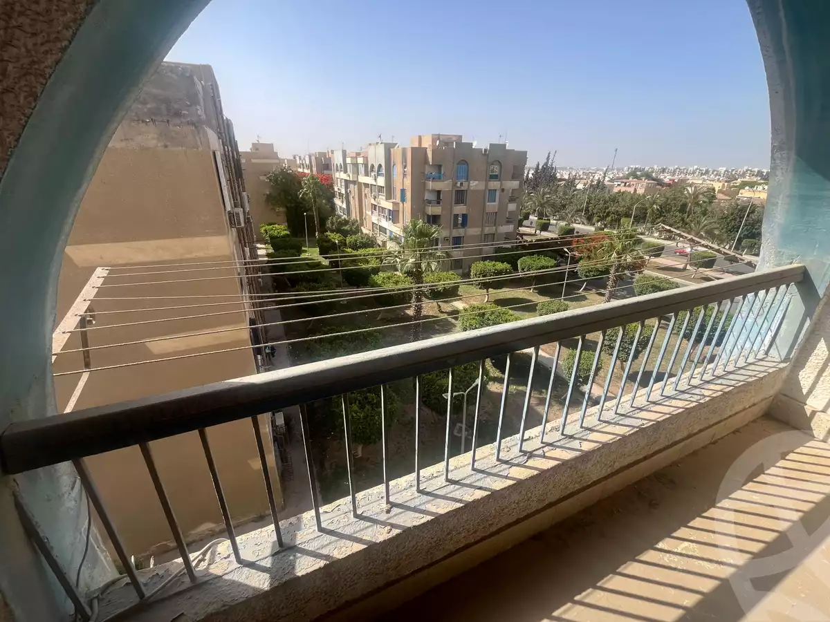 https://aqarmap.com.eg/en/listing/6028759-for-sale-cairo-el-sheikh-zayed-city-el-hay-elawel-street-38