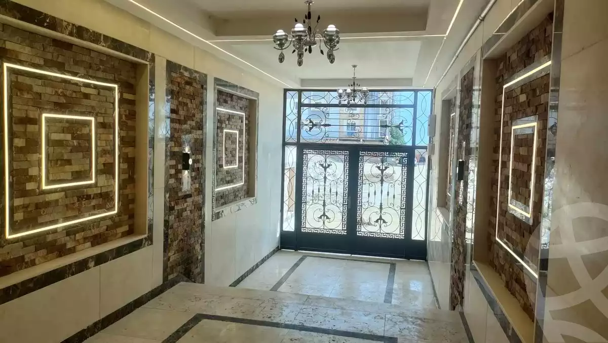 https://aqarmap.com.eg/ar/listing/6029715-for-sale-cairo-mokattam-el-hadabah-el-wosta-7th-zone-el-nagar-st