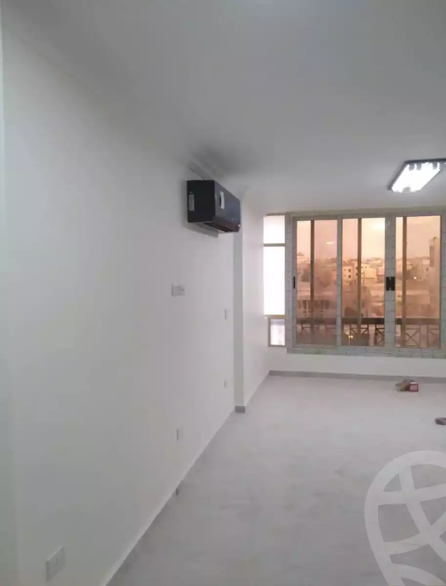 https://aqarmap.com.eg/en/listing/6030148-for-sale-cairo-mokattam-compounds-kmbwnd-jwldn-jyts