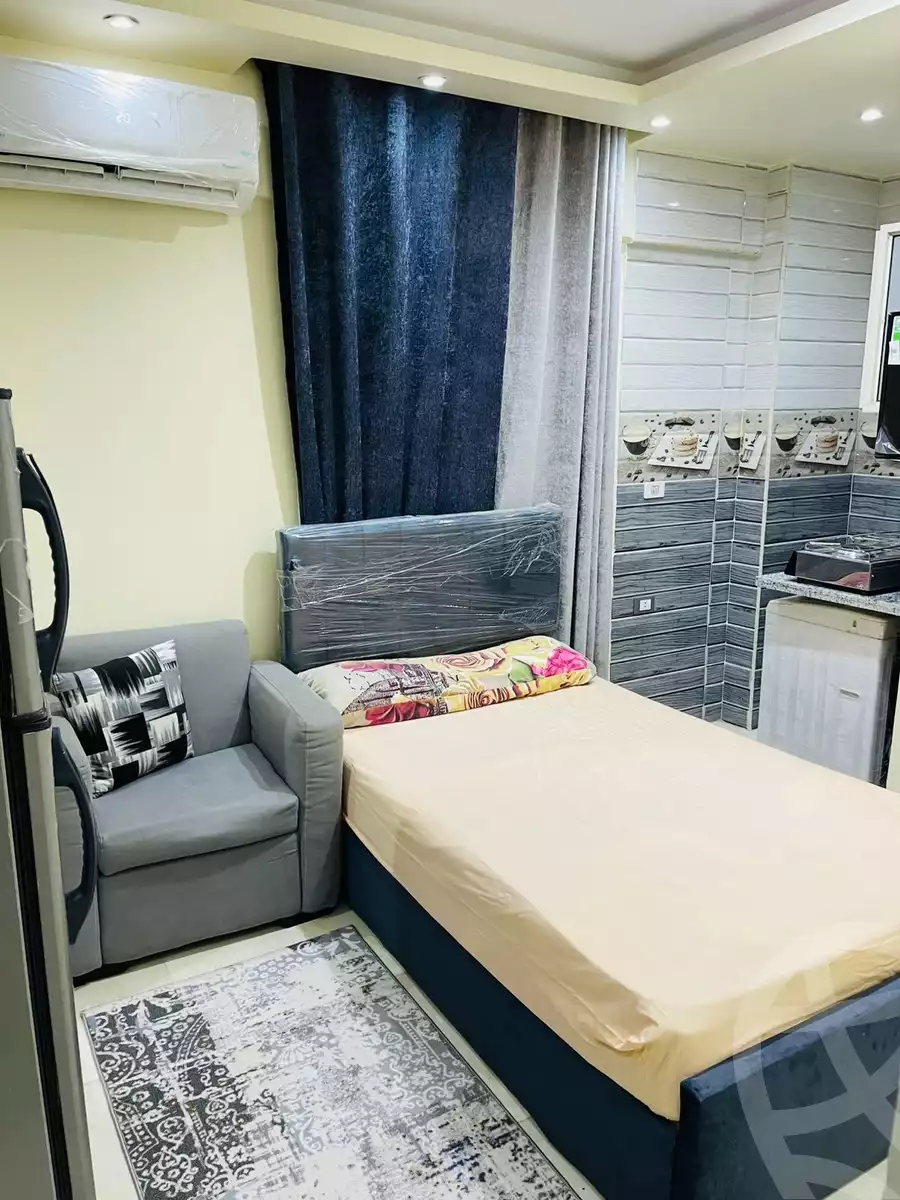 https://aqarmap.com.eg/en/listing/6030354-for-rent-cairo-6th-of-october-el-ahyaa-neighborhood-1st-rich-bake-st