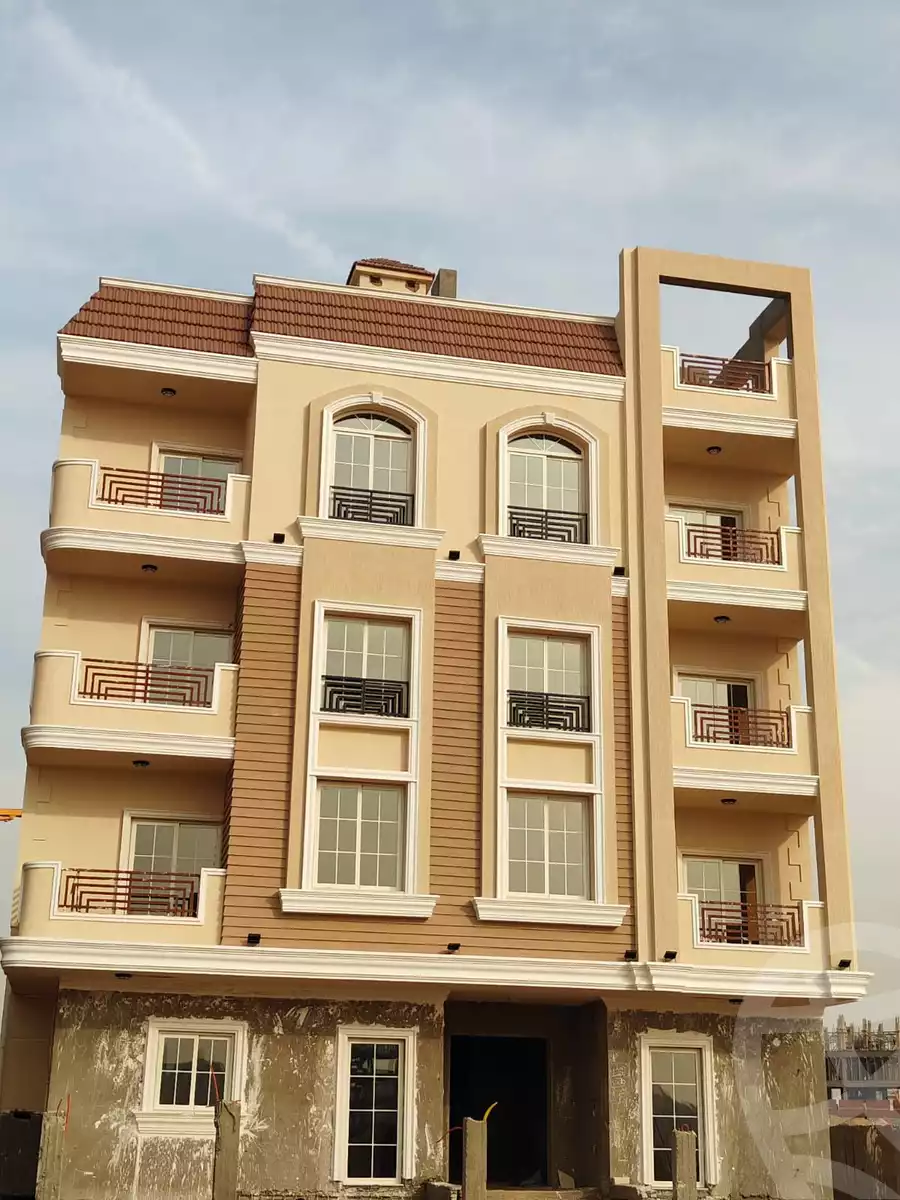 https://aqarmap.com.eg/en/listing/6030378-for-sale-cairo-new-cairo-bait-el-watan-south-suez-road-el-hay-el-takmely