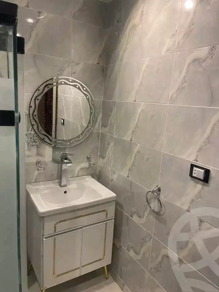 https://aqarmap.com.eg/en/listing/6032151-for-sale-cairo-ain-shams-ahmed-esmat-st