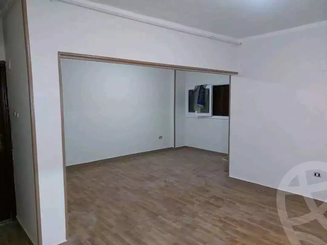 https://aqarmap.com.eg/en/listing/6032422-for-rent-cairo-mokattam-lhdb-l-ly-shareaa-9