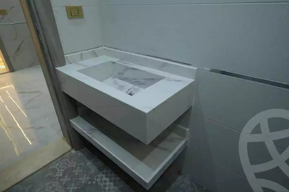 https://aqarmap.com.eg/en/listing/6032683-for-sale-cairo-mokattam-el-hadabah-el-wosta