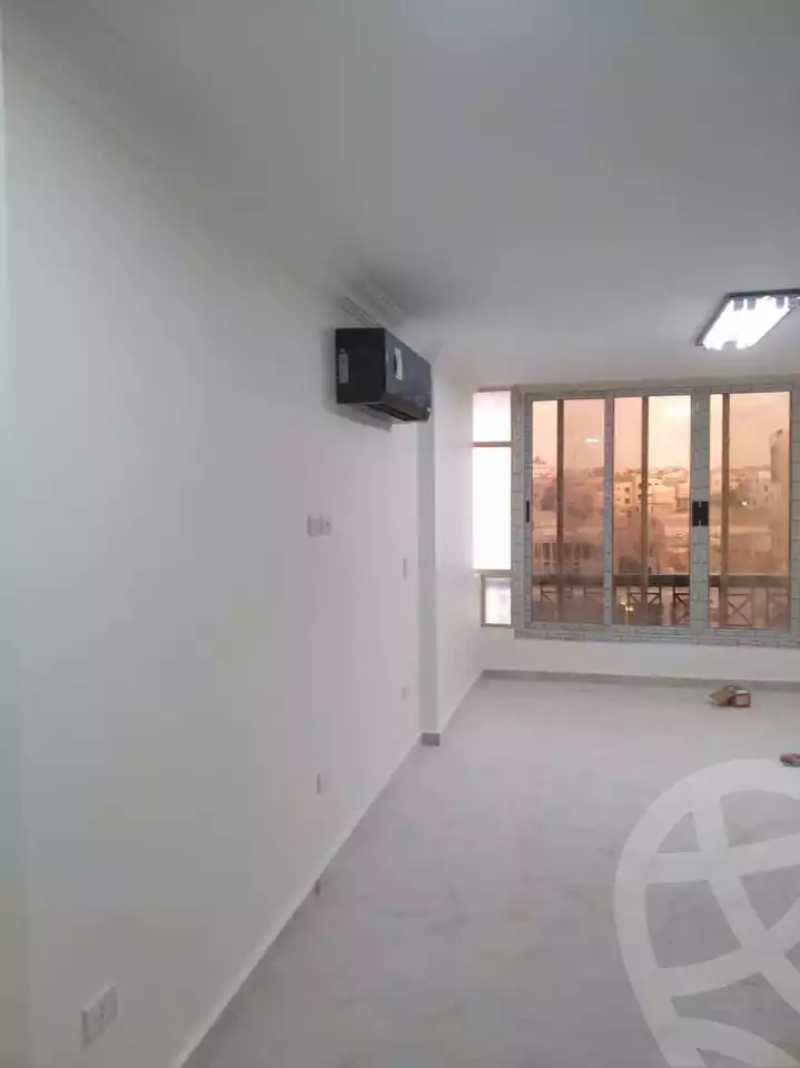 https://aqarmap.com.eg/en/listing/6032713-for-sale-cairo-mokattam-compounds-kmbwnd-jwldn-jyts