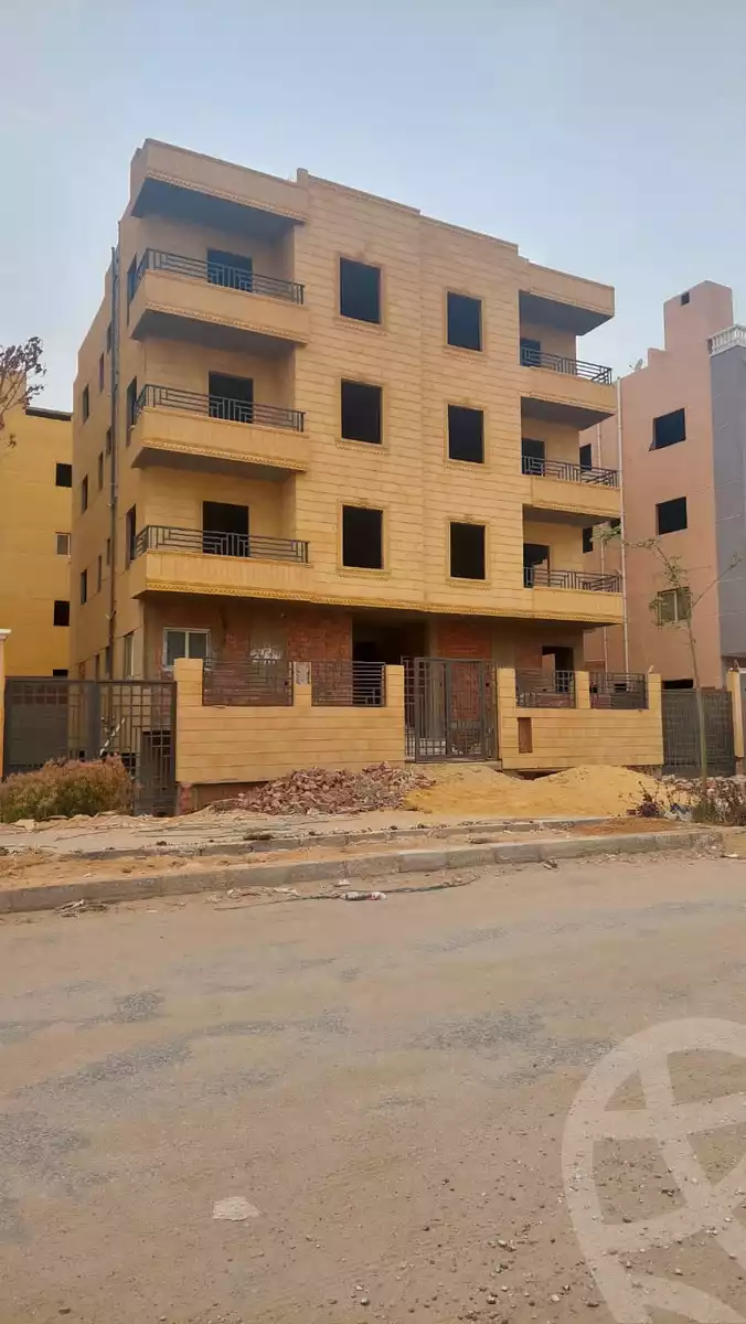 https://aqarmap.com.eg/en/listing/6034369-for-sale-cairo-6th-of-october-hadaeq-october-lmntq-lsyhy